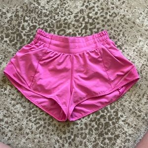 Like new worn maybe 3 times lululemon hotty hot 2.5 in ripened raspberry!